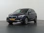 BMW 2-Serie Active Tourer 225xe iPerformance High Executive | SOH 88% | HUD | Lederen Interieur | Navigatie | DAB | Parkeercamera | Stoelverwarming | Panoramadak | Harman/Kardon | LED | Elek. Achterklep |
