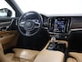 Volvo V90 2.0 T8 Plug-in hybrid AWD Ultimate Dark | Luchtvering | Panoramadak | SOH 96% | Trekhaak | Massage stoelen | Apple Carplay/Android Auto | HUD | Harman/Kardon |