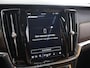 Volvo V90 2.0 T8 Plug-in hybrid AWD Ultimate Dark | Luchtvering | Panoramadak | SOH 96% | Trekhaak | Massage stoelen | Apple Carplay/Android Auto | HUD | Harman/Kardon |