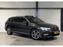 Volkswagen Passat Variant Volkswagen Passat 1.6 TDI R-line Pano Virtual Trekhaak NAP