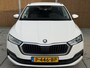 Skoda Octavia Combi 1.0 TSI Ambition | Trekhaak | LED | DAB ontvanger | Apple CarPlay | Navigatiesysteem | Getint glas | Cruise & climate control | Parkeersensoren achter
