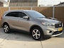 Kia Sorento EX V6 3.3 Automaat 290pk 7-persoons | Trekhaak | 2300kg trekgewicht | Leren bekleding | Stoelverwarming | Climate & cruise control | Elektrisch verstelbare stoelen | Parkeersensoren achter | Achteruitrijcamera