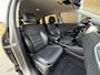 Kia Sorento EX V6 3.3 Automaat 290pk 7-persoons | Trekhaak | 2300kg trekgewicht | Leren bekleding | Stoelverwarming | Climate & cruise control | Elektrisch verstelbare stoelen | Parkeersensoren achter | Achteruitrijcamera