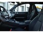 Lynk & Co 01 More | Panoramadak | Infinity Audiosysteem | 360 Graden Parkeercamera | Interieurverlichting | Keyless Entry | Elektrische Achterklep | Elektrisch Verstelbare Stoelen | Adaptieve Cruise Control | Highway Assist | Draadloos Apple CarPlay en Android Auto | Draadloze Telefoonlader
