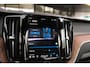 Volvo XC60 B4 Ultimate Bright|Rijklaar!|PilotAssist|Pano|Stoelventilatie|HarmanKardon|Trekhaak|