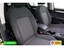 Volkswagen Golf 1.5 TSI Bus. Comf. Ed. 116 PK | Stoel & Stuurverw. | App. connect | Adap. Cruise | Extra getint glas v/a b-stijl | PDC V+ A | Draadloze tel. lader | All season banden