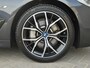 BMW 5-Serie Touring 530e xDrive Business Edition Plus M-Sport / Accu SOH 98% / Drie fase laden / Apple Carplay Android Auto / Trekgewicht 2000 kg / Elektrische achterklep / Achteruitrijcamera / Cruise control / Keyless Entry/Start / Climate control /