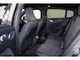 Volvo EX40 Single Motor Extended Range Ultra Black Ed. 82 kWh - Panoramadak - IntelliSafe Assist & Surround - 360º Camera - Harman/Kardon audio - Verwarmde voorstoelen & stuur - Parkeersensoren voor & achter - Elektr. bedienb. voorstoelen met geheugen links - Draadloze tel. lader - Warmtepomp - 20' LMV