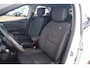 Renault Clio Estate 0.9 TCe Limited Navigatie Bluetooth Airco Cruise Control 16 inch LMV Getint Glas