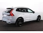 Volvo XC60 T6 Recharge AWD Ultra Black Edition - Panorama/schuifdak - IntelliSafe Assist & Surround - 360º Camera - Harman/Kardon audio - Adaptieve LED koplampen - Verwarmde voorstoelen, stuur & achterbank - Parkeersensoren voor & achter - Elektr. bedienb. voorstoelen met geheugen - Head up display - Draadloze tel. lader - Extra getint glas - 21' LMV