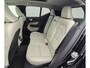 Volvo XC40 2.0 B4 Ultra Dark Panorama Dak - MY 2026 - 19” Wielen - Lighting – Harman Kardon Audio - 360 Camera - Climate - 2000 KG Trekgewicht -  Privacy Glass – UD7000 Interieur – voorruit verwarming – Power seats met Memory