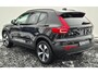 Volvo XC40 2.0 B4 Ultra Dark Panorama Dak - MY 2026 - 19” Wielen - Lighting – Harman Kardon Audio - 360 Camera - Climate - 2000 KG Trekgewicht -  Privacy Glass – UD7000 Interieur – voorruit verwarming – Power seats met Memory