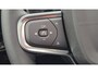 Volvo XC40 2.0 B3 Ultra Dark Panorama Dak - MY 2026 - 20” Wielen -  Lighting pack –  Lounge-pakket - Harman Kardon Audio -  360 Camera -  Climate - Privacy Glass –  R980 Interieur – voorruit verwarming – Power seats met memory