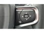 Volvo XC40 2.0 B4 Ultra Dark Panorama Dak - MY 2026 - 19” Wielen - Lighting – Harman Kardon Audio - 360 Camera - Climate - 2000 KG Trekgewicht -  Privacy Glass – UD7000 Interieur – voorruit verwarming – Power seats met Memory -.