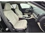 Volvo XC40 2.0 B4 Ultra Dark Panorama Dak - MY 2026 - 19” Wielen - Lighting – Harman Kardon Audio - 360 Camera - Climate - 2000 KG Trekgewicht -  Privacy Glass – UD7000 Interieur – voorruit verwarming – Power seats met Memory -.
