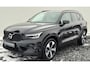 Volvo XC40 2.0 B4 Ultra Dark Panorama Dak - MY 2026 - 19” Wielen - Lighting – Harman Kardon Audio - 360 Camera - Climate - 2000 KG Trekgewicht -  Privacy Glass – UD7000 Interieur – voorruit verwarming – Power seats met Memory -.