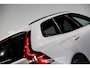 Volvo XC60 B5 Ultimate Dark | Luchtvering | Trekhaak | 360 Cam |