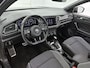Volkswagen T-Roc 2.0 TSI 4Motion R 300 PK | Panoramadak | Afneembare Trekhaak | Sfeerverlichting | Dealeronderhouden | 19 Inch Velgen | Keyless Access | Achterklep Elektrisch | Beats Audio