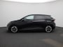 MG MG4 Electric Luxury 64 kWh | Climate Control / ECC | Licht metalen velgen 17 inch | Cruise control Adaptive | Navigatie | Half lederen bekleding | Stoelverwarming | LED koplampen | Park Distance Control voor en achter | Achteruitrijcamera |