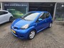 Toyota Aygo 1.0-12V Dynamic Blue | NW KOPPELING | 12MND GARANTIE | AUTOMAAT | AIRCO | ELEC RAMEN | LMV |