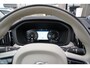 Volvo XC60 2.0 T6 Plug-in hybrid AWD Inscription | Trekhaak | Bowers & Wilkins | Schuif/kanteldak | Lederen dashboard | Adaptieve cruise control incl. BLIS | Stoel en stuurwielverwarming | Parkeerverwarming | Dealer onderhouden |