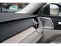 Volvo XC60 2.0 T6 Plug-in hybrid AWD Inscription | Trekhaak | Bowers & Wilkins | Schuif/kanteldak | Lederen dashboard | Adaptieve cruise control incl. BLIS | Stoel en stuurwielverwarming | Parkeerverwarming | Dealer onderhouden |