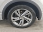 Volkswagen Tiguan 1.5 TSI 150pk Automaat R-Line Business+ | Panoramadak | Winterpakket | Camera | PDC | CarPlay | Assistance | 19"