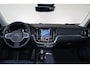 Volvo V60 B4 Essential Edition - Intellisafe Assist/Surround - LED-koplampen - Google Infotainment - Parkeersensoren v/a - Parkeercamera achter - Verwarmbare voorstoelen/achterbank - Verwarmbaar stuurwiel - 18' velgen