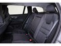 Volvo V60 B4 Essential Edition - Intellisafe Assist/Surround - LED-koplampen - Google Infotainment - Parkeersensoren v/a - Parkeercamera achter - Verwarmbare voorstoelen/achterbank - Verwarmbaar stuurwiel - 18' velgen