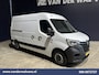 Renault Master 2.3 dCi 136pk L2H2 Euro6 Airco | Camera | Navigatie | LED | Cruisecontrol | 2500kg Trekhaak Parkeersensoren, Bijrijdersbank