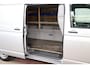 Volkswagen Transporter 2.0 TDI L2H1 LANG DSG AUTOMAAT NAVI Highline
