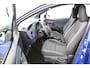 Toyota Yaris 1.5 Hybrid BI-Tone | Stoelverwarming | Cruise Control | Led Verlichting | All season banden |