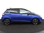 Toyota Yaris 1.5 Hybrid BI-Tone | Stoelverwarming | Cruise Control | Led Verlichting | All season banden |