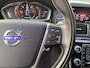Volvo XC60 2.0 D4 FWD R-Design / Automaat / NL-Auto / Dealer-Onderhouden / Vol-Leder / Open-Panodak / Elektr.-Stoelen met Geheugen / Adaptieve Cruise-Control / Stoelverwarming / Elektr.-Achterklep / Dodehoek-Detectie / Climate-Control / PDC V+A met Camera / Radio-Bluetooth / Navi / 18'' LMV / ENZ.