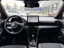 Toyota Yaris Cross 1.5 Hybrid 115 First Edition APPLE/ANDROID STOEL/STUURVERWARMING NAVI AD-CRUISE PRIVACY-GLASS 17"LM-VELGEN