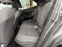 Toyota Yaris Cross 1.5 Hybrid 115 First Edition APPLE/ANDROID STOEL/STUURVERWARMING NAVI AD-CRUISE PRIVACY-GLASS 17"LM-VELGEN