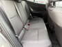 Toyota Yaris Cross 1.5 Hybrid 115 First Edition APPLE/ANDROID STOEL/STUURVERWARMING NAVI AD-CRUISE PRIVACY-GLASS 17"LM-VELGEN