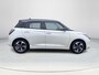 Suzuki Swift 1.2 Style Smart Hybrid | GEEN AFLEVERKOSTEN | Climate Control | All Season banden | Apple Carplay & Android Auto |