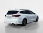 Ford Focus Wagon 1.0 EcoBoost Hybrid ST Line | 17" Lichtmetalen velgen | Winter pack | Parkeersensoren voor en achter  | Navigatie | Apple carplay & Android auto | Cruise control | DAB | Bluetooth | Privacy glas |