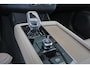 Volvo XC90 T8 Recharge AWD Plus Dark - Luchtvering - Panorama/schuifdak - IntelliSafe Assist & Surround - 360º Camera - Bowers & Wilkins audio - Verwarmde voorstoelen, stuur & achterbank - Parkeersensoren voor & achter - Elektr. bedienb. voorstoelen met geheugen - Geventileerde voorstoelen - Draadloze tel. lader - Extra getint glas - Elektr. inklapbare trekhaak - 21' LMV