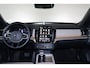 Volvo XC90 T8 Recharge AWD Plus Dark - Luchtvering - Panorama/schuifdak - IntelliSafe Assist & Surround - 360º Camera - Bowers & Wilkins audio - Verwarmde voorstoelen, stuur & achterbank - Parkeersensoren voor & achter - Elektr. bedienb. voorstoelen met geheugen - Geventileerde voorstoelen - Draadloze tel. lader - Extra getint glas - Elektr. inklapbare trekhaak - 21' LMV