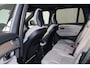 Volvo XC90 T8 Recharge AWD Plus Dark - Luchtvering - Panorama/schuifdak - IntelliSafe Assist & Surround - 360º Camera - Bowers & Wilkins audio - Verwarmde voorstoelen, stuur & achterbank - Parkeersensoren voor & achter - Elektr. bedienb. voorstoelen met geheugen - Geventileerde voorstoelen - Draadloze tel. lader - Extra getint glas - Elektr. inklapbare trekhaak - 21' LMV