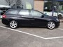 Peugeot 308 SW BLUE L. 1.2PT-110pk Navigatie | Trekhaak | Cruise control | Bluetooth | AIRCO | LMV17 | MET EEN NIEUWE MOTOR!!!