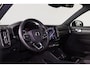 Volvo XC40 Recharge Twin Ultimate 78 kWh - Panorama/schuifdak - IntelliSafe Assist & Surround - 360 Graden Camera - Harman/Kardon audio - Verwarmde voorstoelen & stuur - Parkeersensoren voor & achter - Elektr. bedienb. voorstoelen met links geheugen - Warmtepomp - Draadloze tel. lader - Extra getint glas - 20' LMV