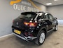 Volkswagen T-Roc 1.5 TSI IQ.Light/Automaat/Stoelverwarming/PDC