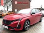 Peugeot 308 *** 130 PK *** GT *** Automaat *** * Navigatie * AGR Elektrisch en Verwarmde Stoel * Achteruitrij Camera * Keyless Start & Entry * Stuurverwarming * Vingerhoets; Vierde Generatie Eersteklas Service. Al meer dan 100 jaar een begrip in de Brabantse Kempen.