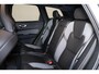 Volvo XC60 T8 Recharge AWD Ultra Black Edition - Panorama/schuifdak - IntelliSafe Assist & Surround - 360º Camera - Harman/Kardon audio - Adaptieve LED koplampen - Verwarmde voorstoelen, stuur & achterbank - Parkeersensoren voor & achter - Elektr. bedienb. voorstoelen met geheugen - Head up display - Draadloze tel. lader - Extra getint glas - Elektr. inklapbare trekhaak - 21' LMV