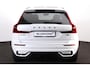 Volvo XC60 T8 Recharge AWD Ultra Black Edition - Panorama/schuifdak - IntelliSafe Assist & Surround - 360º Camera - Harman/Kardon audio - Adaptieve LED koplampen - Verwarmde voorstoelen, stuur & achterbank - Parkeersensoren voor & achter - Elektr. bedienb. voorstoelen met geheugen - Head up display - Draadloze tel. lader - Extra getint glas - Elektr. inklapbare trekhaak - 21' LMV