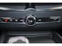 Volvo XC60 T8 Recharge AWD Ultra Black Edition - Panorama/schuifdak - IntelliSafe Assist & Surround - 360º Camera - Harman/Kardon audio - Adaptieve LED koplampen - Verwarmde voorstoelen, stuur & achterbank - Parkeersensoren voor & achter - Elektr. bedienb. voorstoelen met geheugen - Head up display - Draadloze tel. lader - Extra getint glas - Elektr. inklapbare trekhaak - 21' LMV