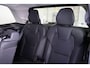 Volvo XC90 T8 Recharge AWD Ultra Bright - Panorama/schuifdak - IntelliSafe Assist & Surround - Harman/Kardon audio - Adaptieve LED koplampen - Parkeercamera achter - Verwarmde voorstoelen, stuur & achterbank - Parkeersensoren voor & achter - Head up display - Elektr. bedienb. voorstoelen met geheugen - Draadloze tel. lader - 20' LMV